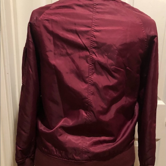 Silence and Noise Cranberry Jacket in Size M - Picture 3 of 6